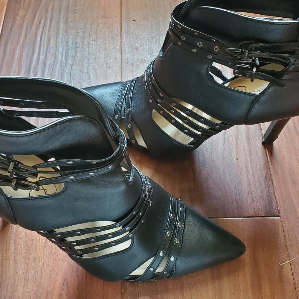 Jessica Simpson heels